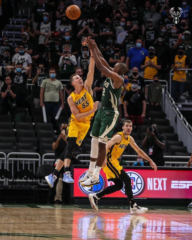 1621814789981027386.jpg E2B_lAWXoAIUZ5v.jpg