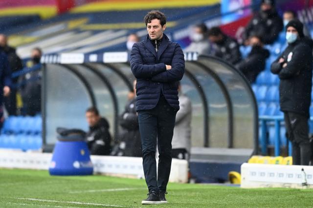 www 49图库-热刺遭争议判罚再次远离前四 29岁嫩帅吞英超首败